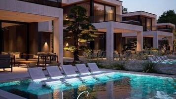 Villa – deluxe, balkong, hageutsikt | Basseng | 6 utendørsbassenger og bassengparasoller