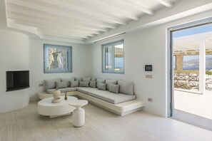 TV - Villa Nikolas, pool and jacuzzi - My Rental Homes (Mykonos)