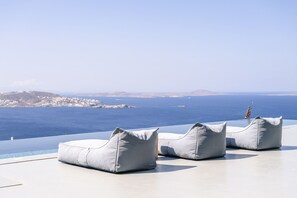 Property grounds - Villa Atlante with private pool - My Rental Homes (Mykonos)