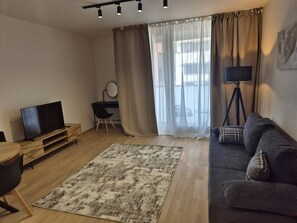TV - Smichov Luxury apartments (Prague 5)