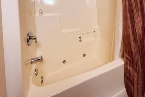 Hair dryer, towels - Harborside Condo | Bayfield Lake Superior (Bayfield)