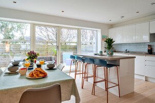 House | Dining