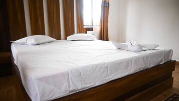 Deluxe Double Room | Free WiFi