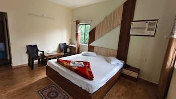 Classic Double Room, Balcony | Free WiFi