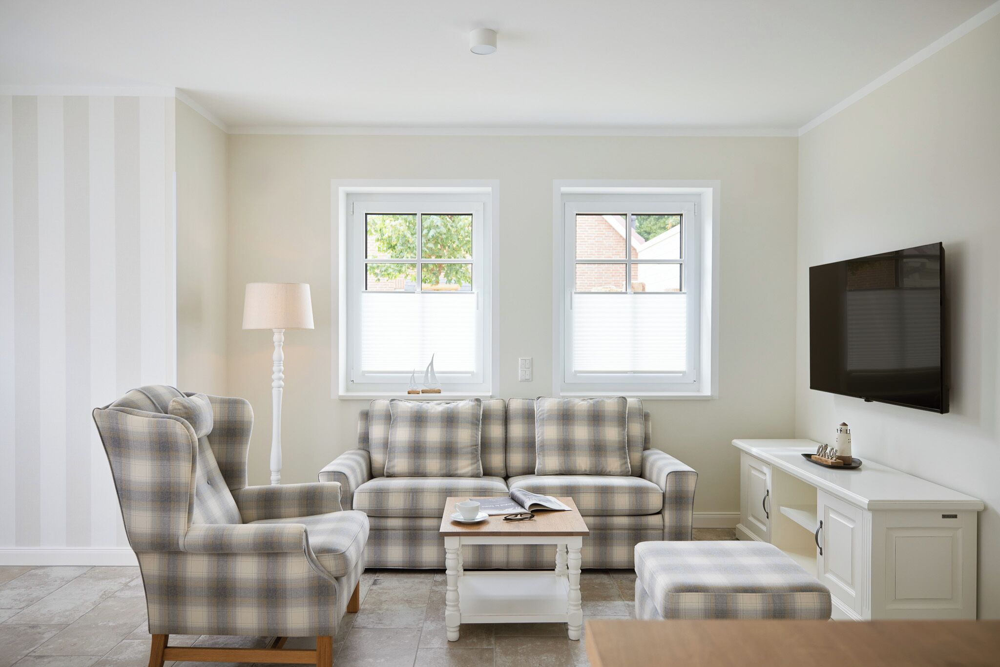 Télévision, chaîne hi-fi