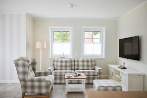 TV, stereo - New build: Havn Homes apartment 5 with its own sauna and beautiful terrace (Büsum)