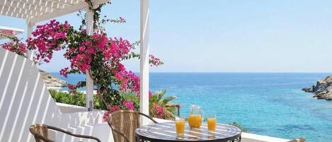 Appartement, vue mer | Restauration extérieure