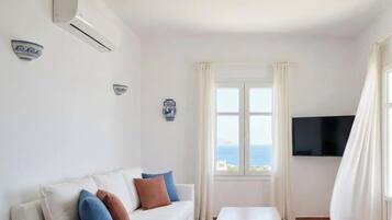 Apartment, Sea View | Living area