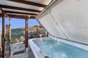 Tina de hidromasaje interior