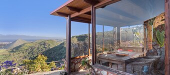 Casa Mirador del Sur – Rural Retreat with Private Jacuzzi and Valley Views