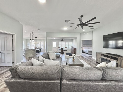 Twilight Mist - 3/2 in The Village of Poinciana