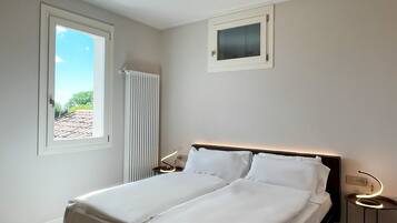 4 Schlafzimmer, BĂŒgeleisen/BĂŒgelbrett, WLAN, BettwĂ€sche