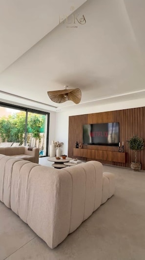 Living area - Villa Akenza Marrakech - Private Gym & Pool (Aghouatim)