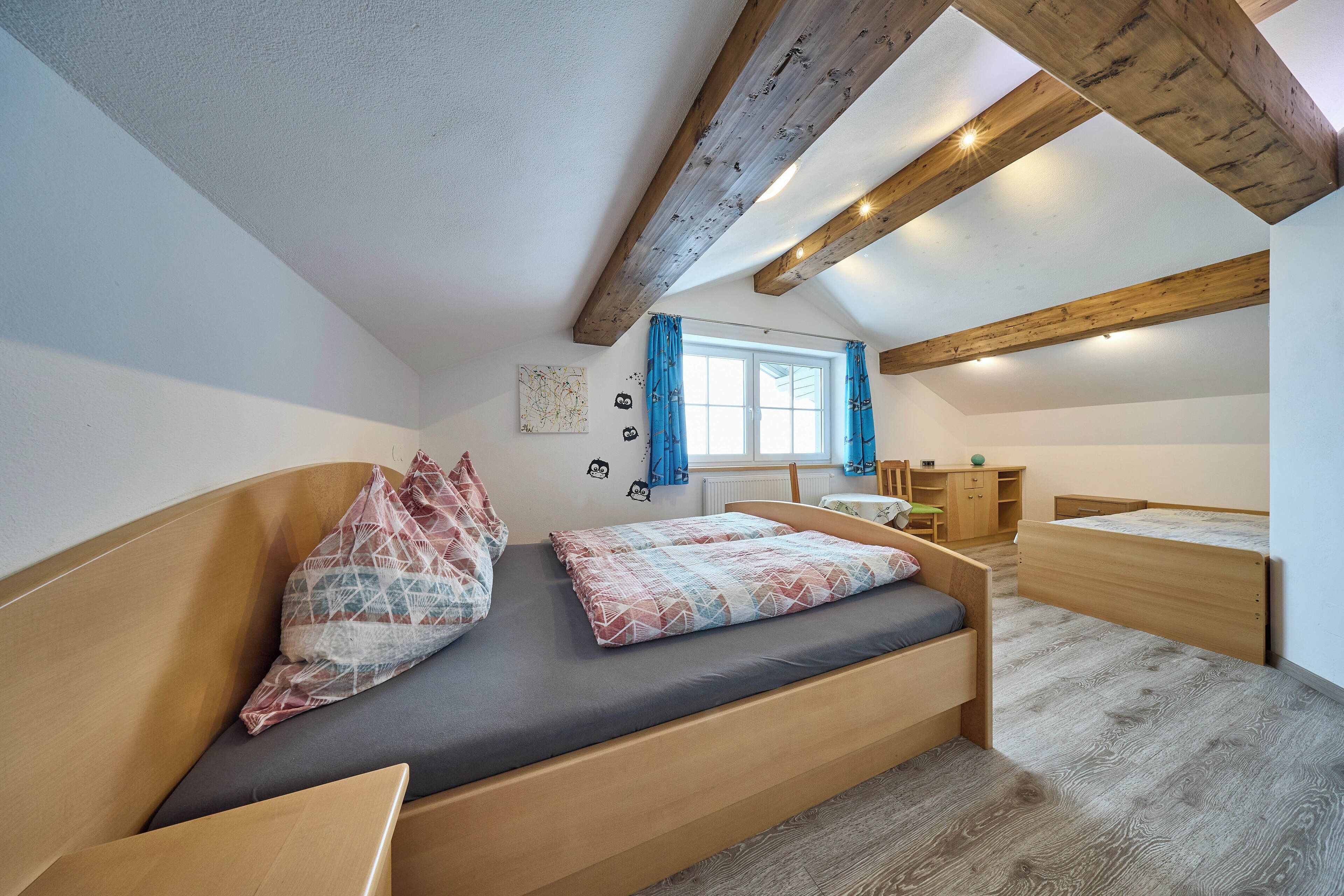 Comfort-Apartment, 2 Schlafzimmer, Haustiere gestattet, Bergblick | Kostenloses WLAN, Bettwäsche