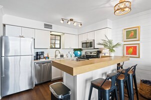 Signature Condo, 1 Bedroom, Beach View, Beachfront | Private kitchen | Fridge, microwave, oven, stovetop
