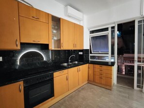 Private kitchen - Malia Beelight - Family & Groups (Malia)