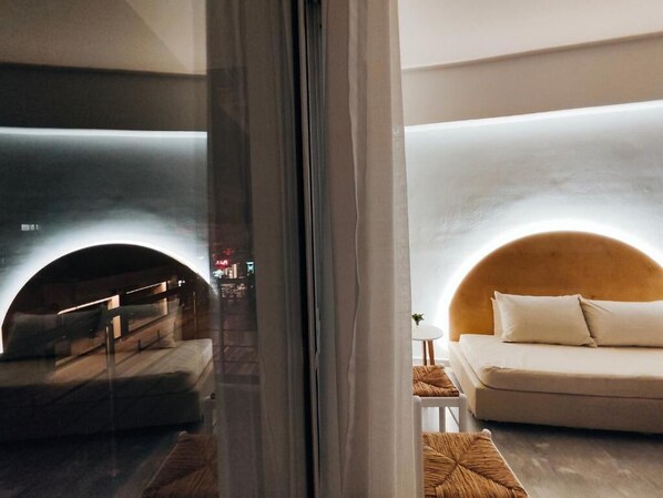 Deluxe House, Balcony | Interior