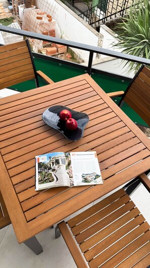Outdoor dining - 104 - Beachside Renovated 1BR apt (Cambrils)