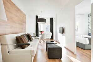 Living area - 402 - 3BR Apartment with balcony @ Vila Olimpica (Barcelona)