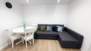 Interior - 102 - Beachside Renovated 1BR apt (Cambrils)