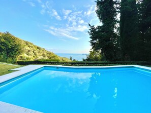 Pool - D1MORA Castello: a PET FRIENDLY corner of peace with shared pool (Gardone Riviera)