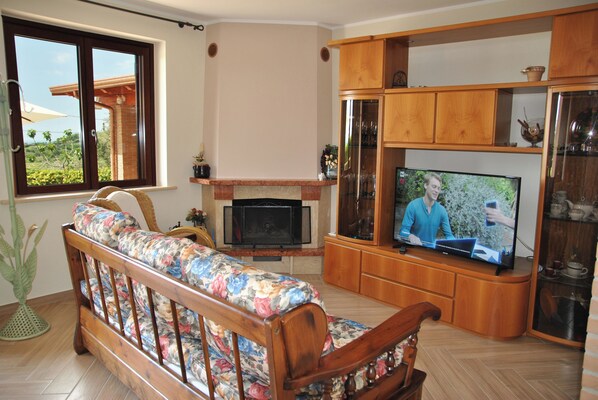 House, 2 Bedrooms, Smoking, Patio | Living room - Casa Corte Saturnia Between Nature and the sea (Spigno Saturnia)