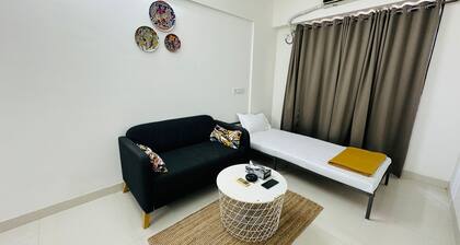 1Br Service apartment 305 Parel by Florastays