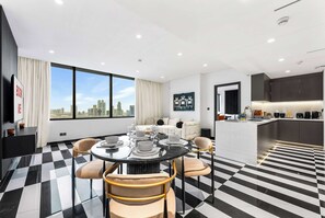 Dining - Free housekeeping visits during your stay - StayShort - Stylish 1 Bedroom in DIFC that Sleeps 2! (DIFC)