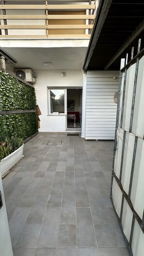 Property grounds - Apartment 'Lido Azzurro Sea Terra' with Mountain View, Wi-Fi and Air Conditioning (Carini)