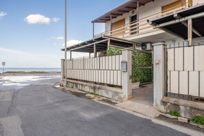 Exterior - Apartment 'Lido Azzurro Sea Mare' with Sea View, Wi-Fi and Air Conditioning (Carini)