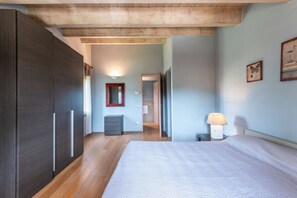 アイロン / アイロン台、旅行用ベビーベッド、WiFi (無料)、車椅子でアクセスできる設備