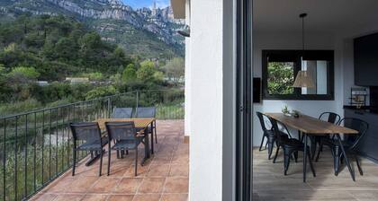 Apartment with terrace with spectacular views to Montserrat