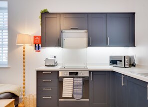 Fridge, microwave, oven, stovetop - NEW Apt 1 Armatage Flats (Eyemouth)