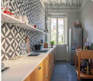 Private kitchen - Charming house in the heart of Lucca with elevator (Lucca)