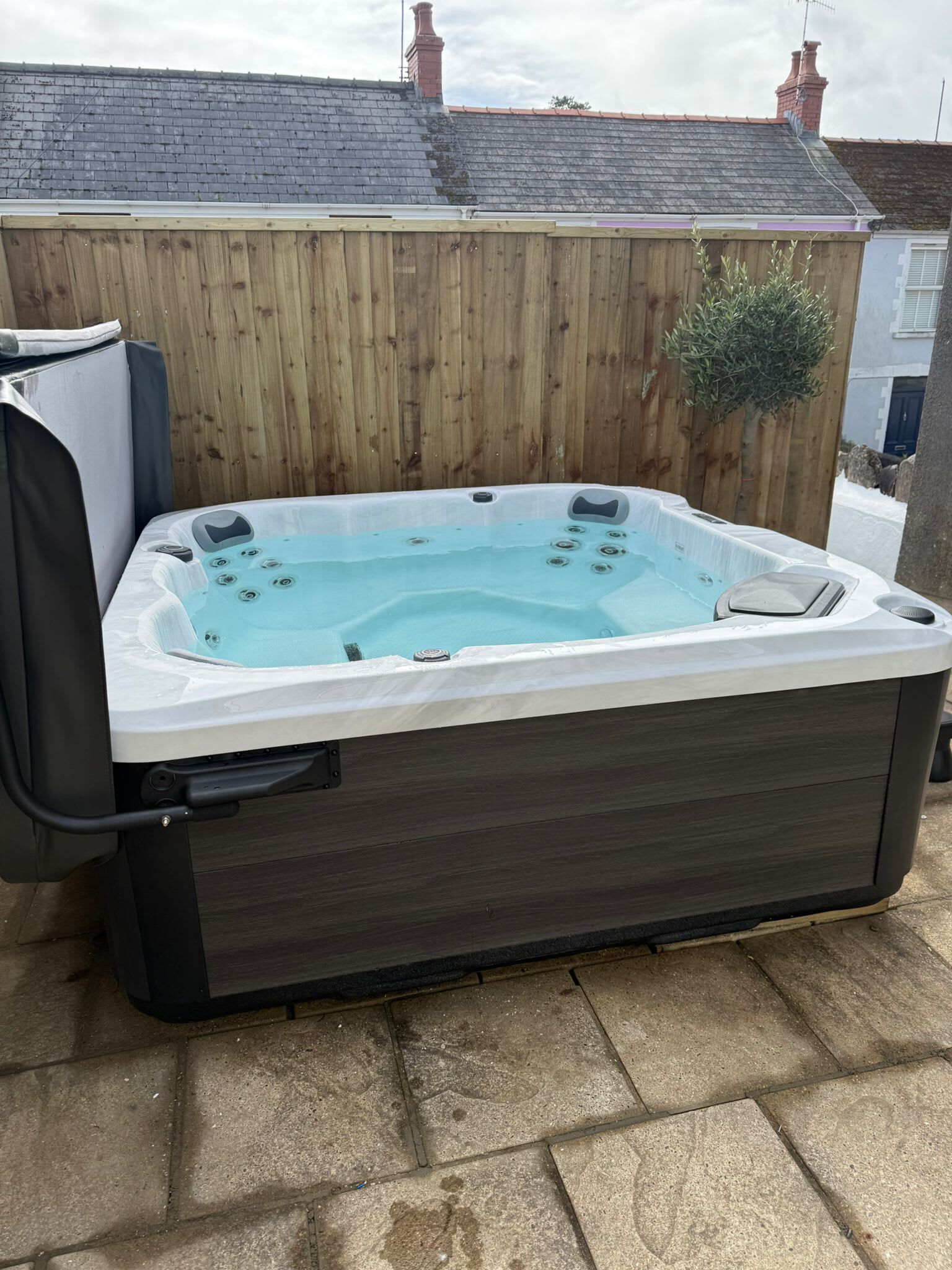 Bain à remous extérieur