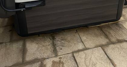 Ivy Cellar - 2 Bedroom Apartment - Tenby