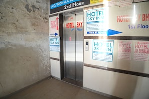 Lift - HOTEL JAY BHAWANI (Ahmedabad)