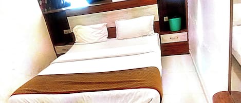 Egyptian cotton sheets, premium bedding, memory-foam beds, desk