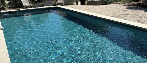 Piscine extérieure, piscine chauffée