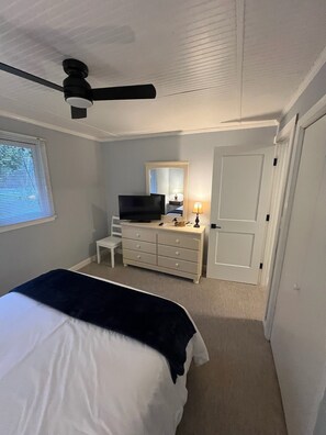 2 sovrum, strykjärn/strykbräda, wi-fi och sängkläder