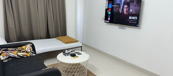 1Br Service apartment 405 Parel by Florastays