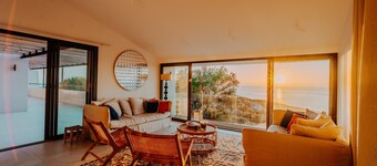 La Thébaïde – Luxury Villa with Saltwater Pool and Sea View