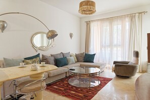 Room - Vesta - Luxury APT - 3BR - South Marina (El Gouna)