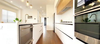Spacious 370sqm New Home, Longhorn Dr Retreat