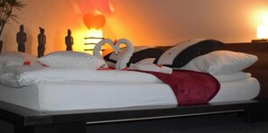 In-room safe, desk, soundproofing, iron/ironing board - Hotel Herberge (Teufenthal)