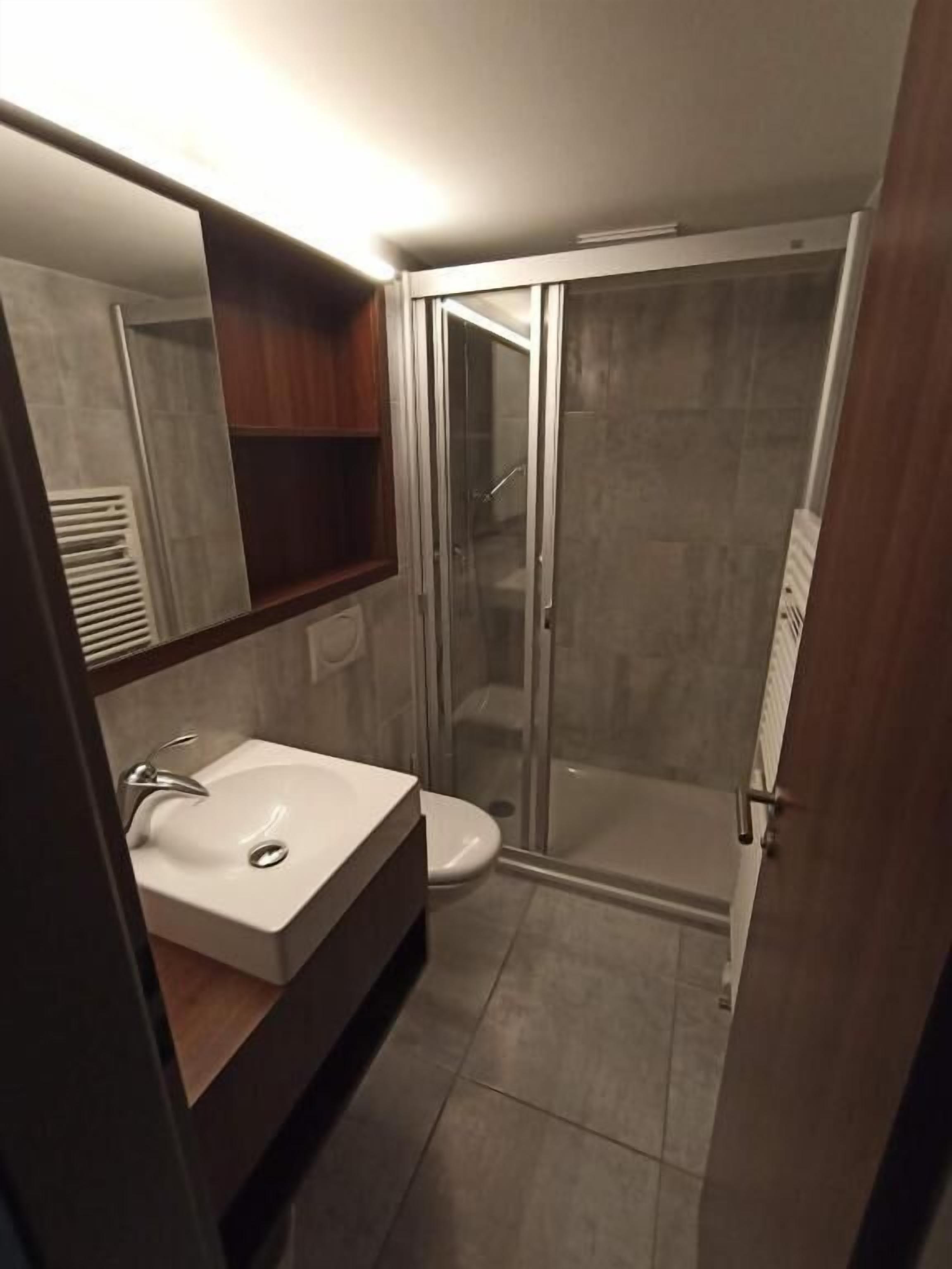 Standard-Einzelzimmer | Badezimmer