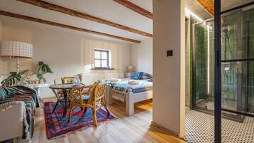 Double or Twin Room, Courtyard View | Interior