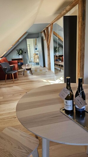 Comfort-sviitti, näköala pihalle | Sisätilat