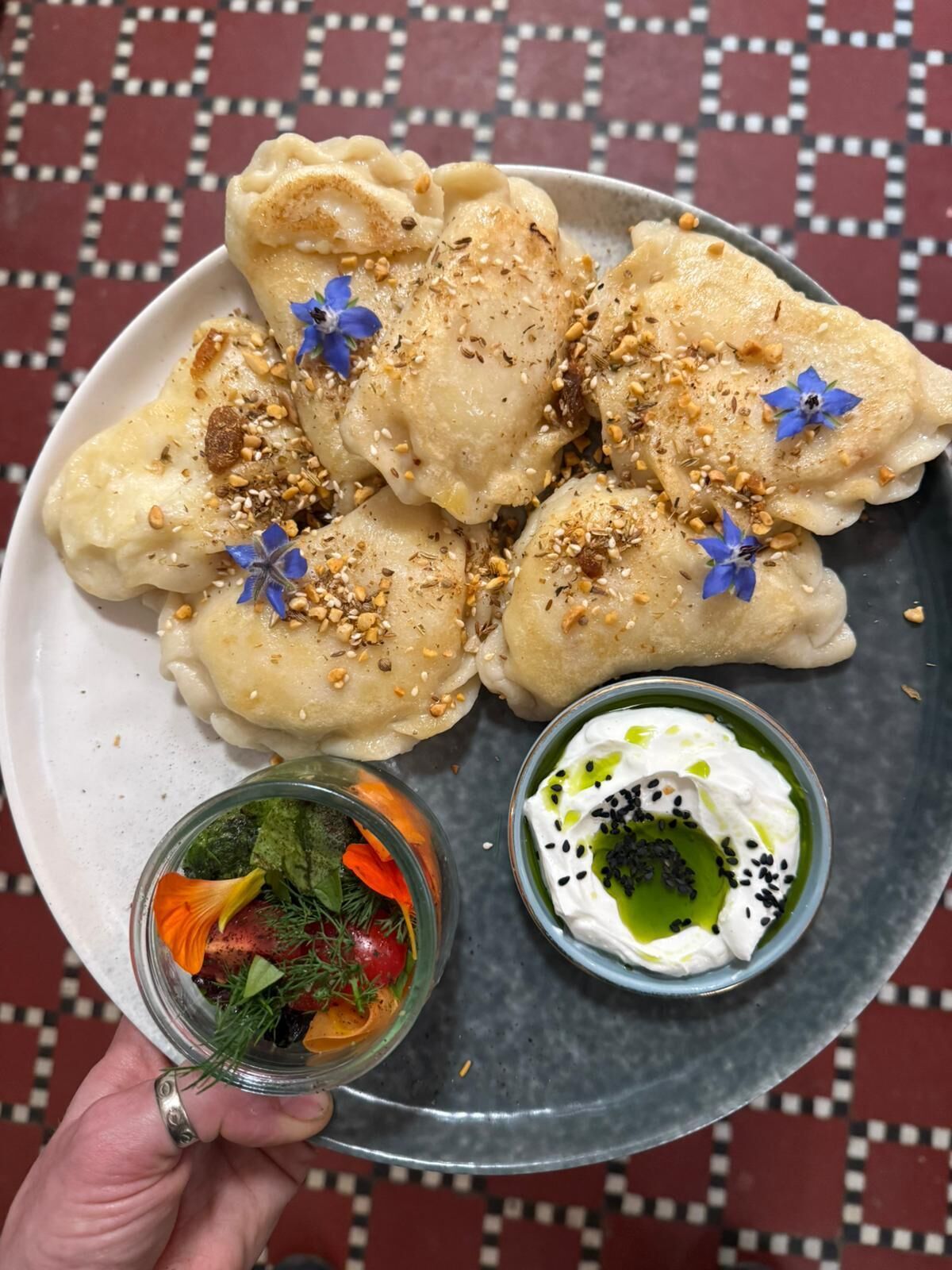 الطعام والشراب