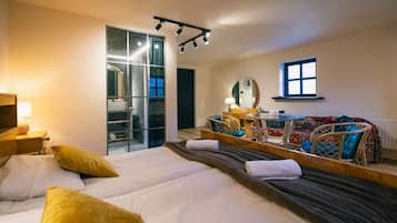 Quarto casal, vista para o pátio | Wi-Fi de cortesia